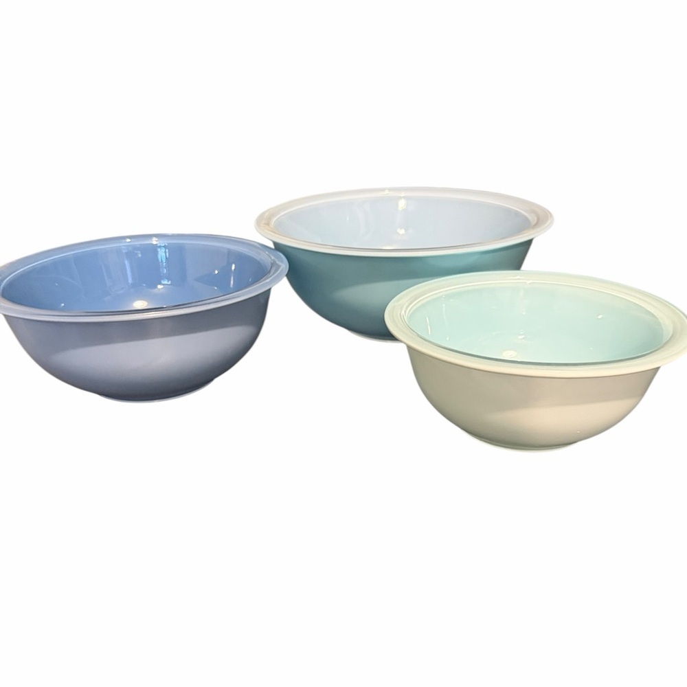 Vintage Pyrex Moody Blues Nesting Bowls Set of 3 Glossy Colors Great Condition